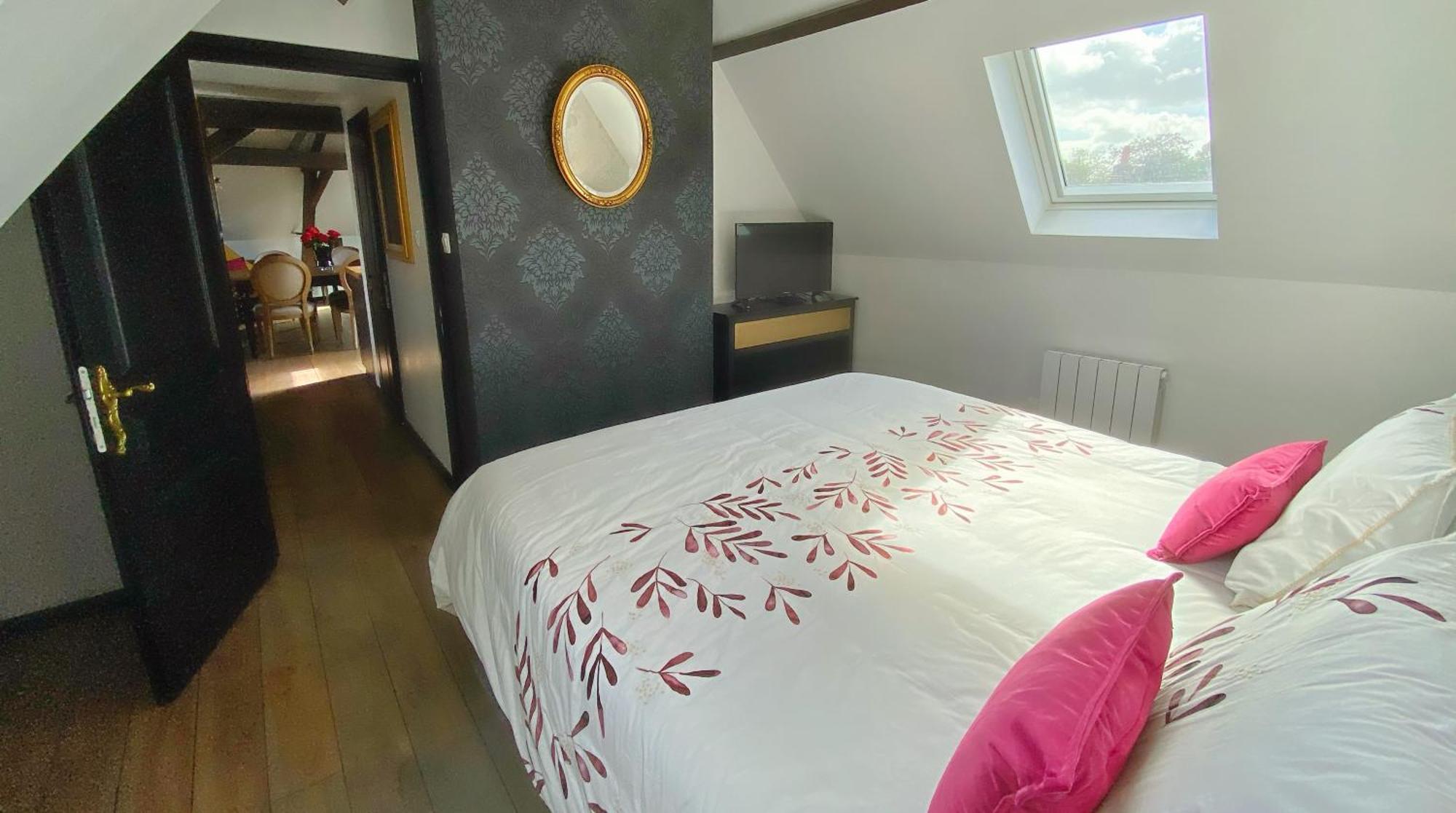 Residence St-Martin Roubaix Room photo